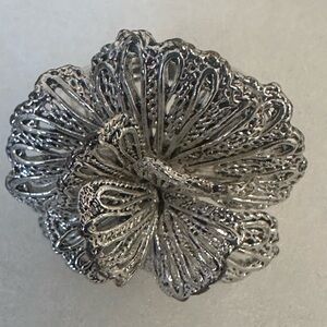 Stella & Dot Silver Flower Ring Adustable